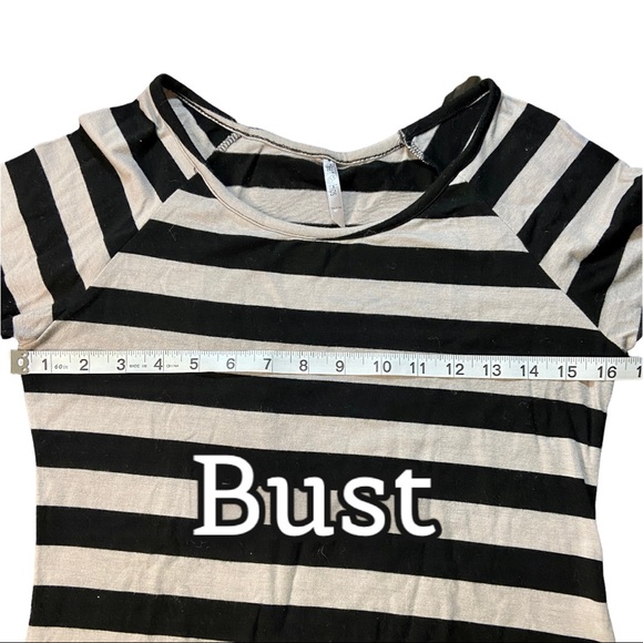 Heart & Hips Black & Gray Striped Raglan Sleeve Fitted Tee Size Medium - Picture 5 of 9